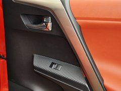 2014款 2.5L 自动 四驱尊贵版 5座