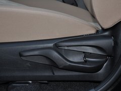 2014款 2.0L 手动 两驱都市版 5座