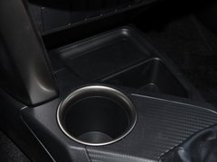 2014款 2.0L 手动 两驱都市版 5座