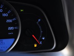2014款 2.0L 手动 两驱都市版 5座