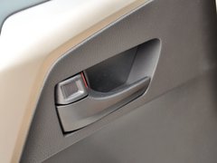 2014款 2.0L CVT 两驱都市版 5座