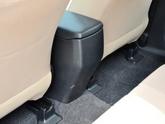 2014款 2.0L CVT 两驱都市版 5座