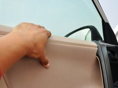 RAV4荣放 2014款 2.0L CVT 两驱都市版 5座