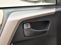 2014款 2.0L CVT 两驱都市版 5座