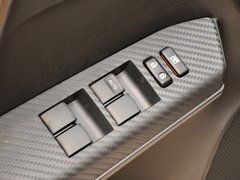 2014款 2.0L CVT 两驱都市版 5座