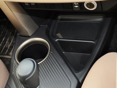 2014款 2.0L CVT 两驱都市版 5座