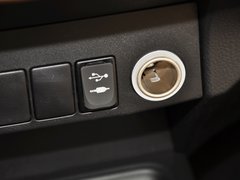 2014款 2.0L CVT 两驱都市版 5座