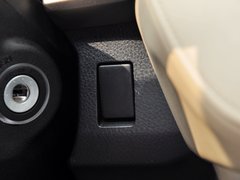 2014款 2.0L CVT 两驱都市版 5座