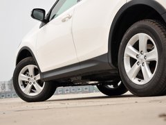 2014款 2.0L CVT 两驱都市版 5座