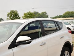 RAV4荣放 2014款 2.0L CVT 四驱新锐版 5座
