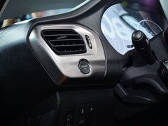 2014款 1.6L 自动 豪华版