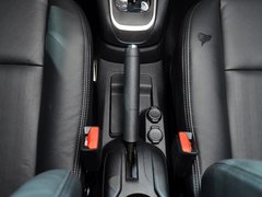 2014款 1.6L 自动 豪华版