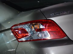 2014款 1.6L 自动 豪华版