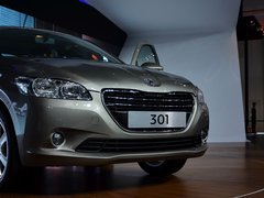 2014款 1.6L 自动 豪华版