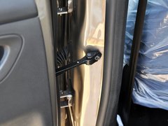 2014款 1.6L 自动 豪华版