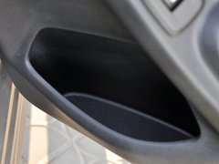 2014款 1.6L 自动 豪华版