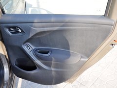 2014款 1.6L 自动 豪华版