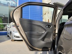 2014款 1.6L 自动 豪华版