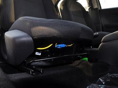 标致301 2014款 1.6L 自动 豪华版
