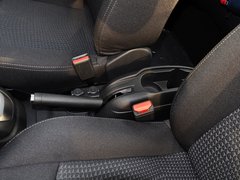2014款 1.6L 自动 豪华版
