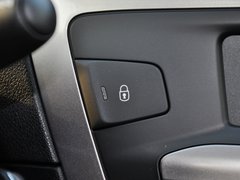 2014款 1.6L 自动 豪华版