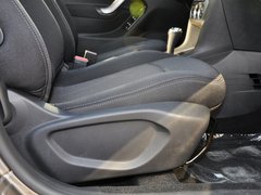 2014款 1.6L 自动 豪华版