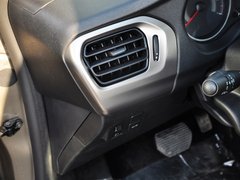 2014款 1.6L 自动 豪华版