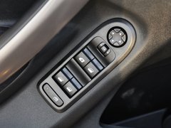 2014款 1.6L 自动 豪华版