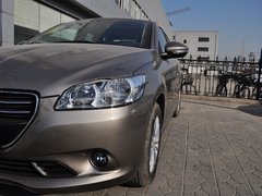 2014款 1.6L 自动 豪华版