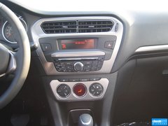 2014款 1.6L 自动 豪华版