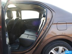 2014款 1.6L 自动 豪华版