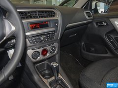 2014款 1.6L 自动 豪华版