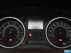 2014款 1.6L 自动 豪华版