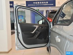 2014款 1.6L 自动 豪华版