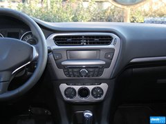 2014款 1.6L 自动 豪华版