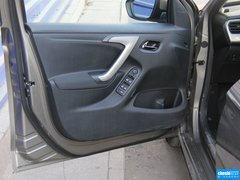 2014款 1.6L 自动 豪华版