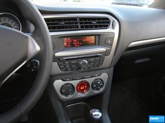 2014款 1.6L 自动 豪华版