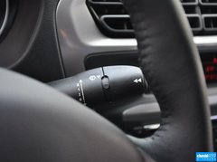 2014款 1.6L 自动 豪华版