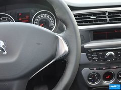 2014款 1.6L 自动 豪华版