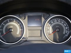 2014款 1.6L 自动 豪华版