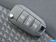 2014款 1.6L 自动 豪华版