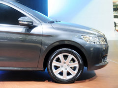 2014款 1.6L 自动 尊贵版