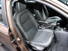 2014款 1.6L 自动 尊贵版