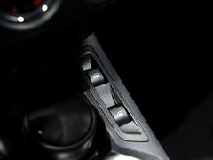 2014款 1.6L 自动 尊贵版