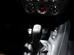 2014款 1.6L 自动 尊贵版