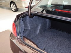 2014款 1.6L 自动 尊贵版