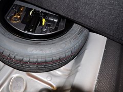 2014款 1.6L 自动 尊贵版