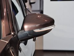 2014款 1.6L 自动 尊贵版
