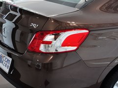 2014款 1.6L 自动 尊贵版