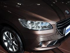 2014款 1.6L 自动 尊贵版